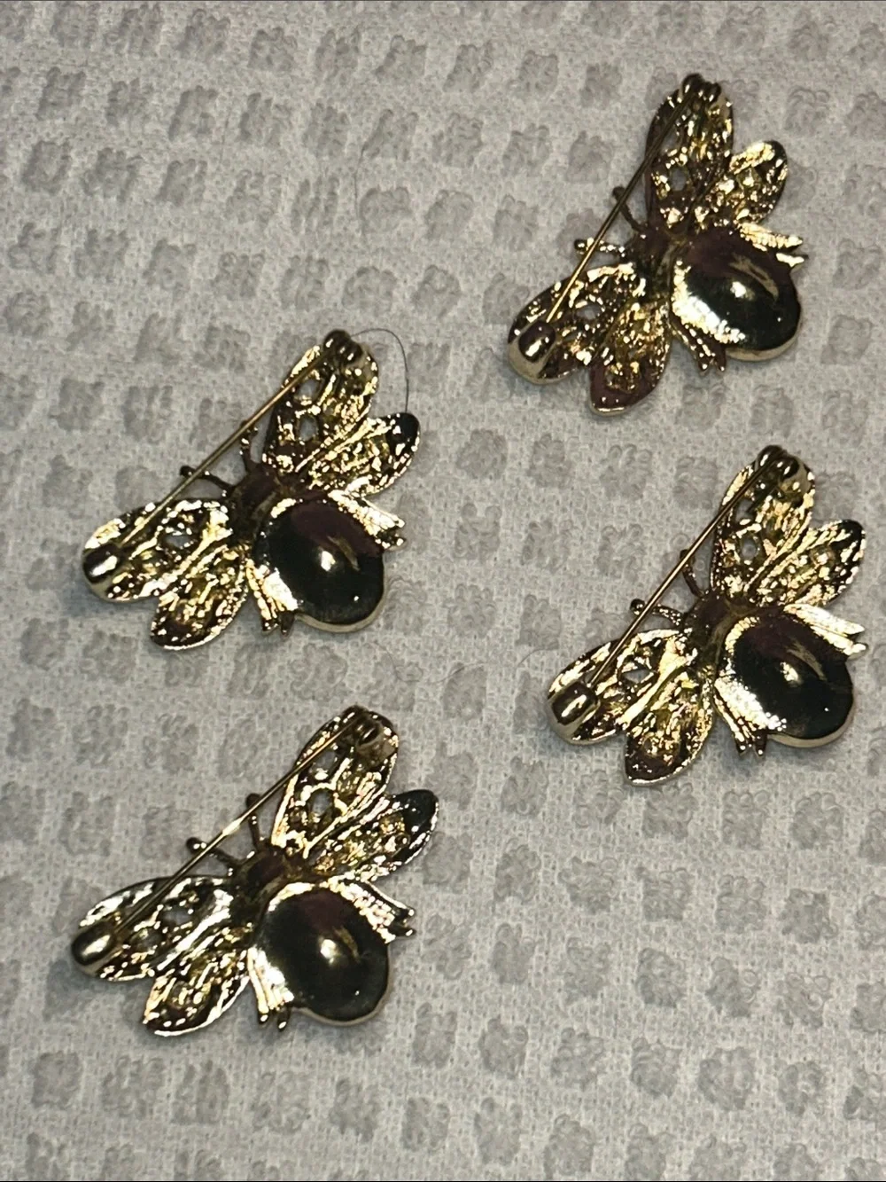 Honey Bee 🐝 Brooch - pick your favorite color